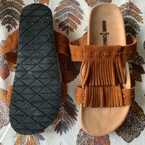 Minnetonka Womens Sandals